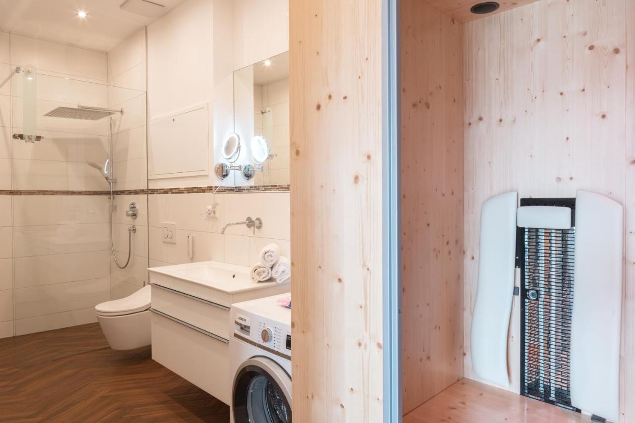 Kuschelnester Und Ferienwohnung Chiemseegluck Mit Wunderschonem Chiemseeblick Gstadt am Chiemsee Exteriör bild